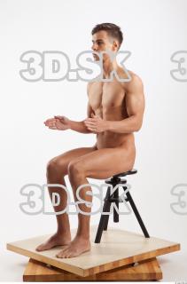 Sitting reference of Rufus 0016